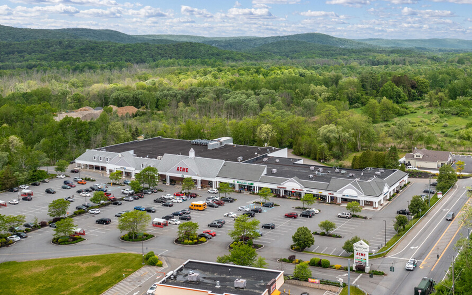 NY Patterson 3101 Route 22 Patterson Commons Shopping Center