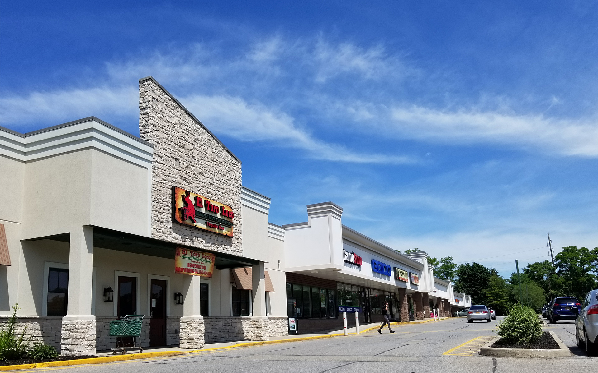 NY Poughkeepsie 1955 South Road South Road Square Royal Properties