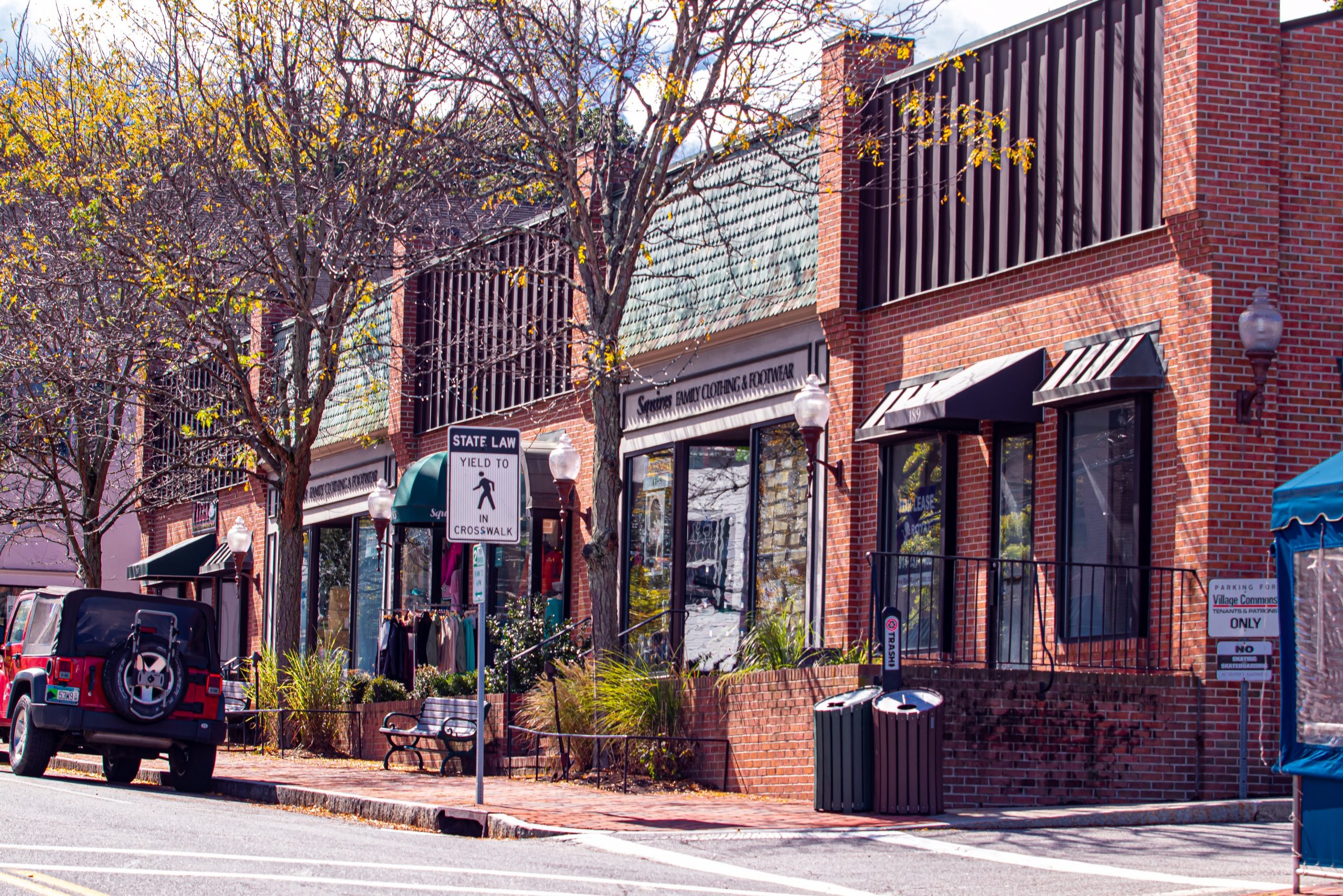 ROYAL PROPERTIES RELOCATES EILUJ TO VILLAGE COMMONS IN KATONAH, NY