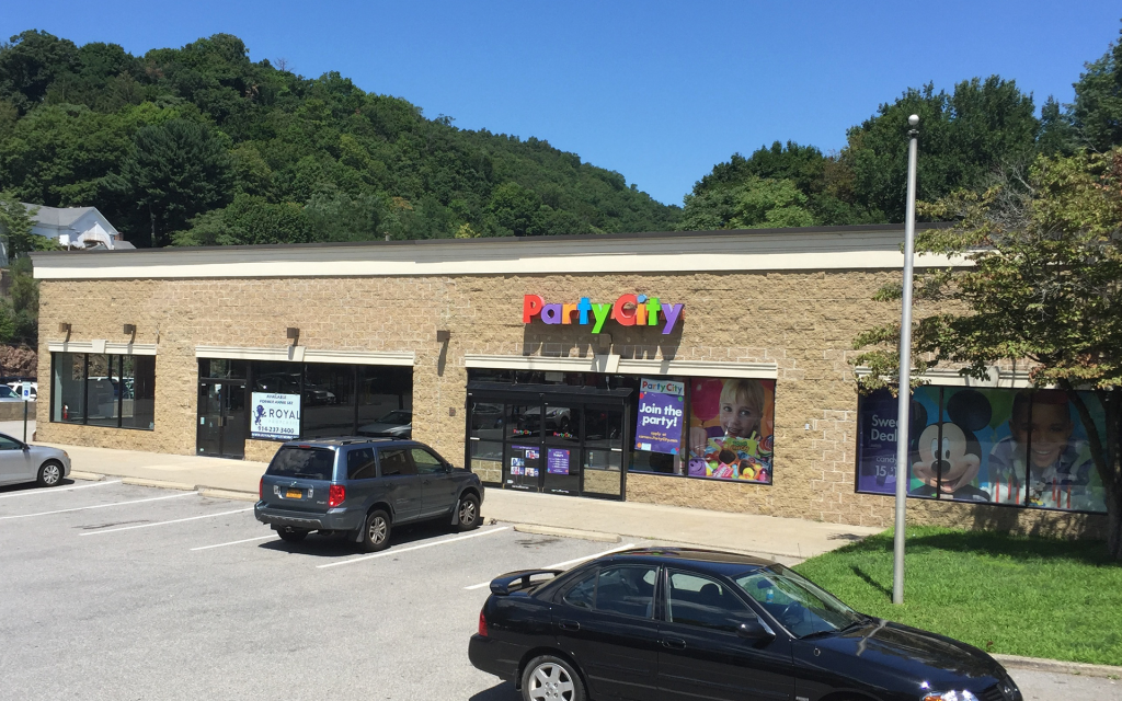 ROYAL PROPERTIES BROKERS HOMEGOODS DEAL IN MOUNT KISCO, NEW YORK