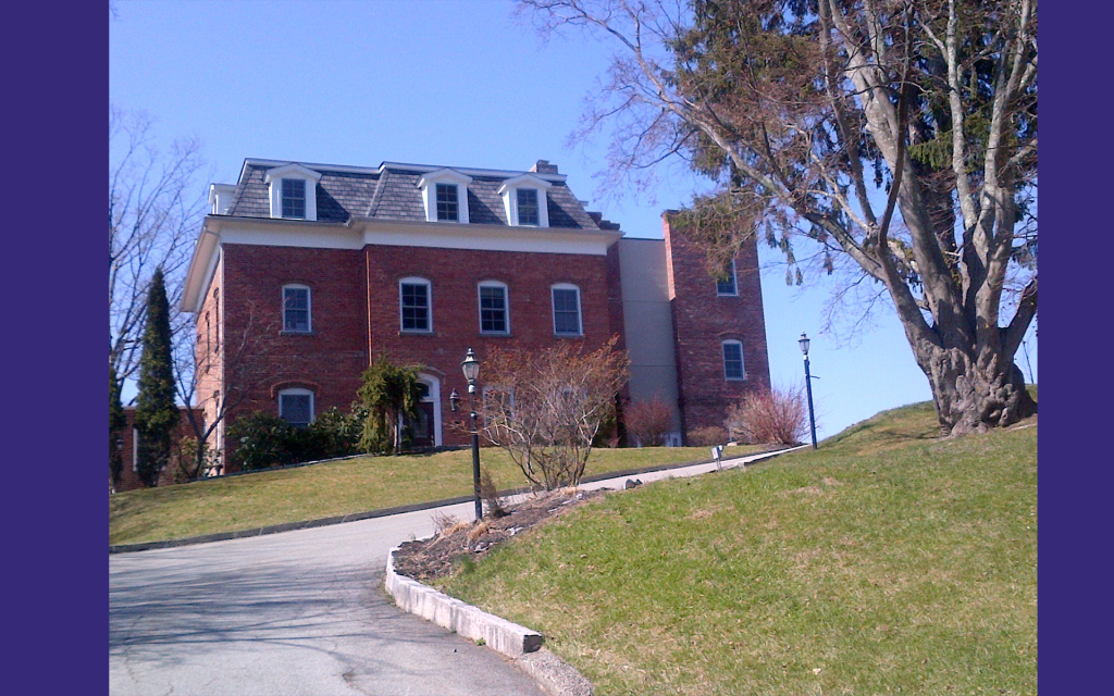 ROYAL PROPERTIES BROKERS THE SALE OF A THREE STORY OFFICE BUILDING IN