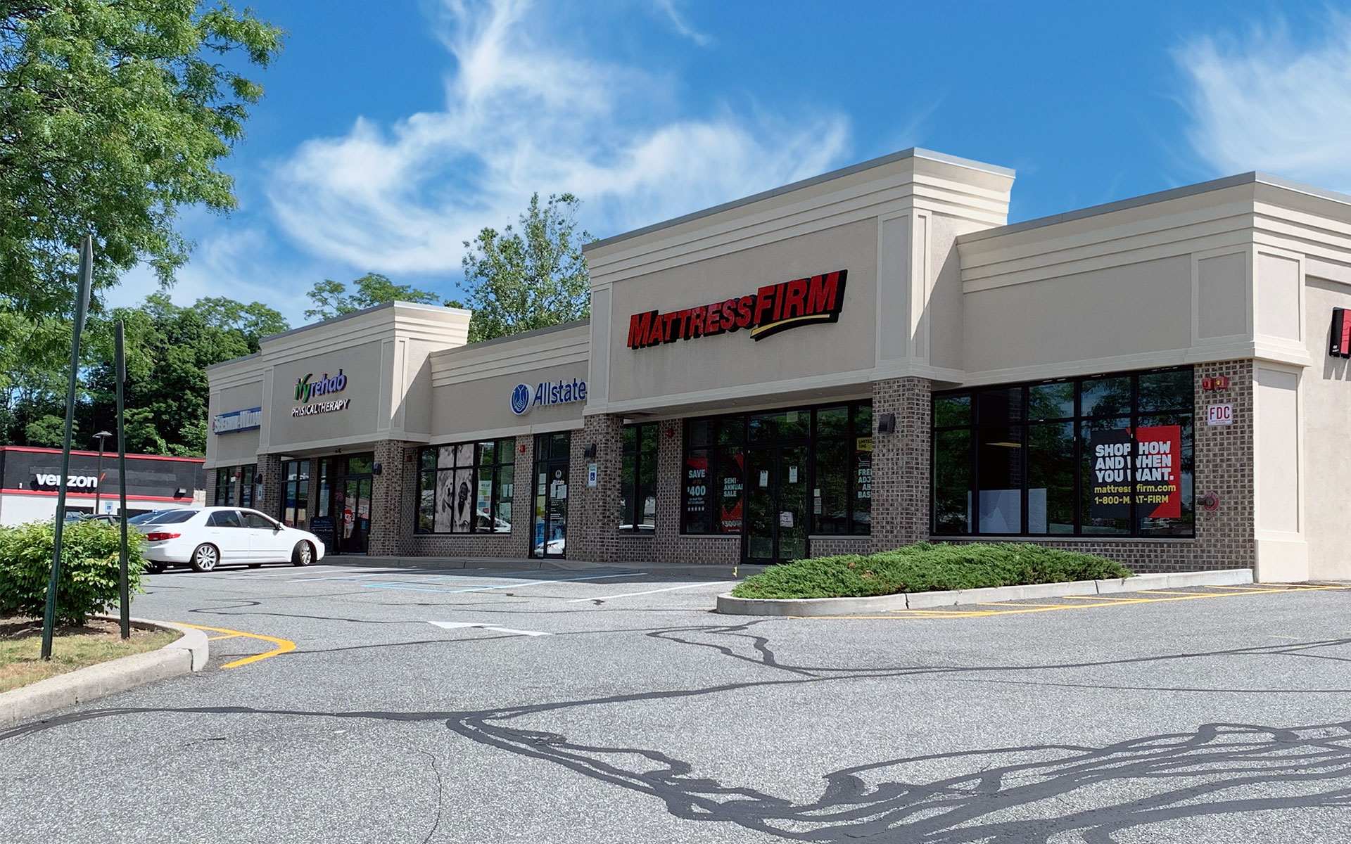 NY West Haverstraw 3236 Route 9W Royal Properties