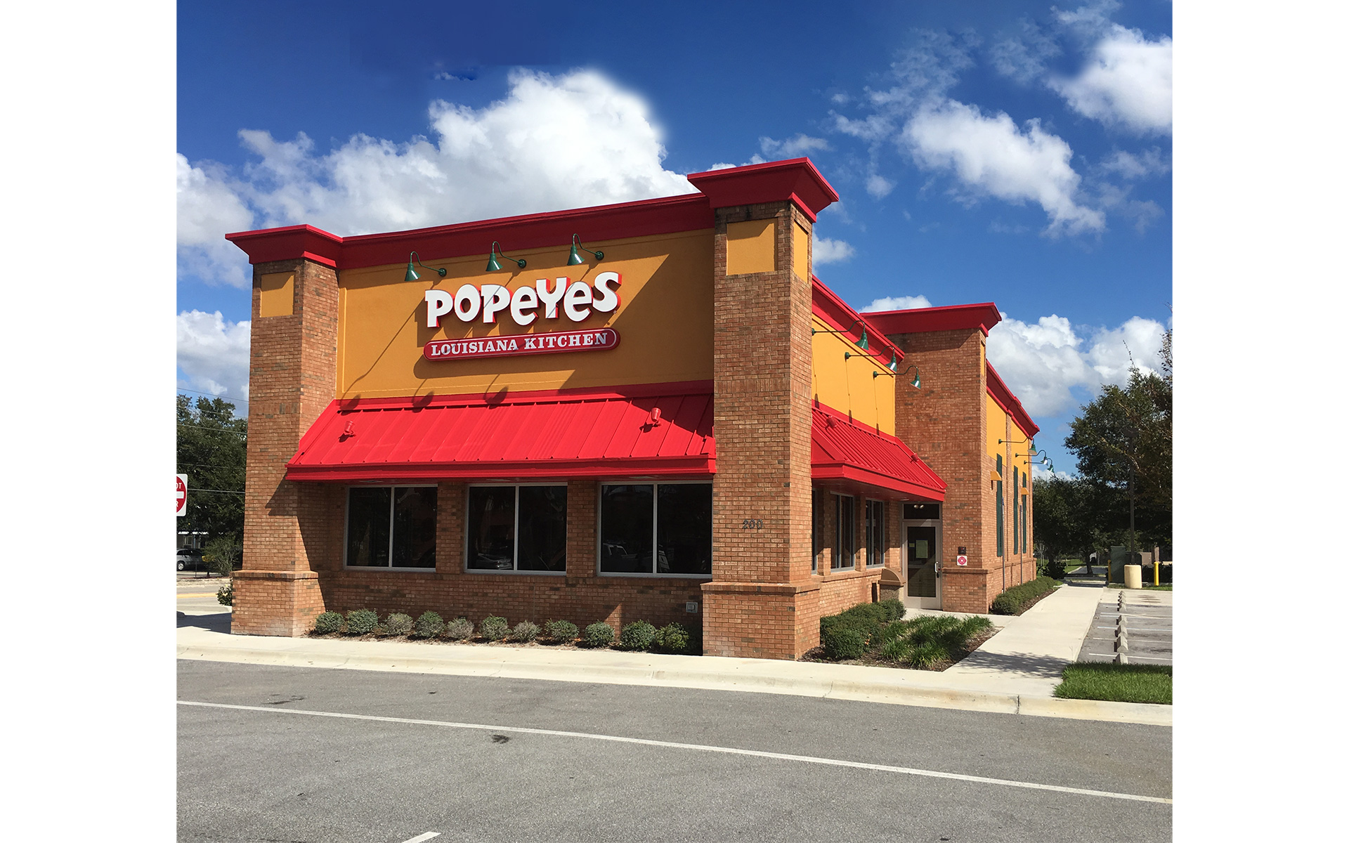 ROYAL PROPERTIES BROKERS POPEYES DEAL IN MONTICELLO, NY Royal Properties