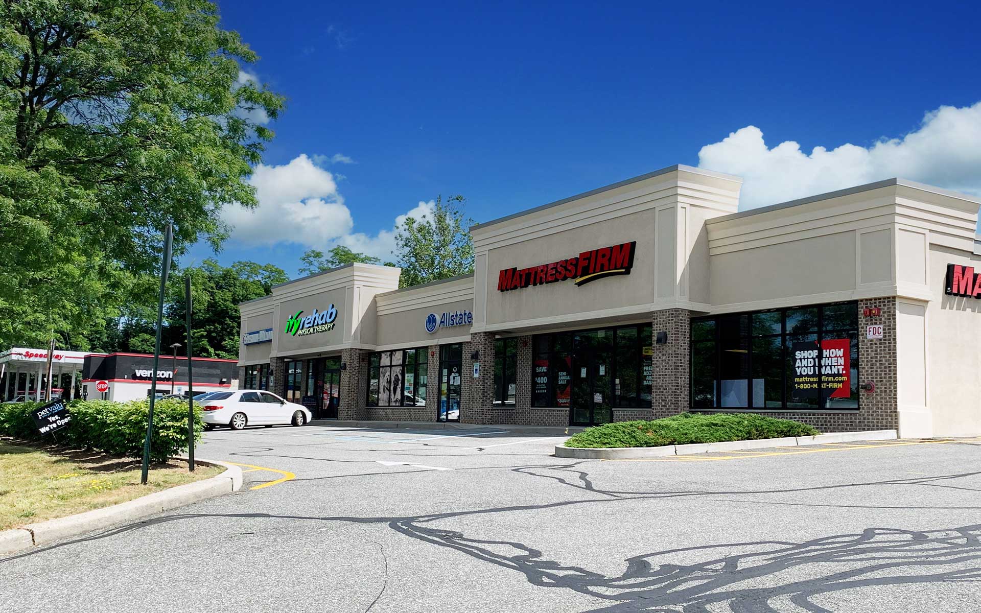 ROYAL PROPERTIES BRINGS WEST HAVERSTRAW STRIP CENTER TO 100 OCCUPANCY Royal Properties